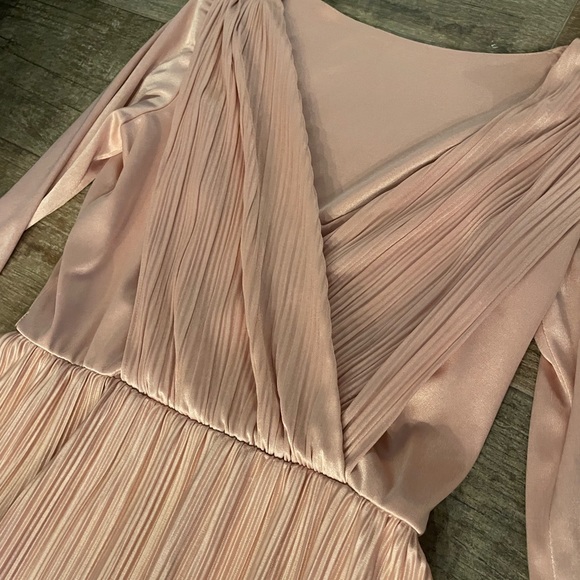 Vintage long sleeve gown never worn perfect condition size S-M - Picture 2 of 4